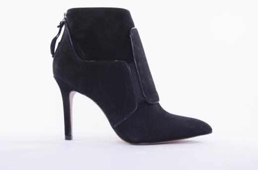 Pointed suede ankle boots