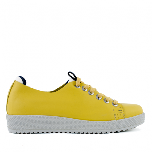 Yellow sneakers Woz
