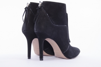 Pointed suede ankle boots