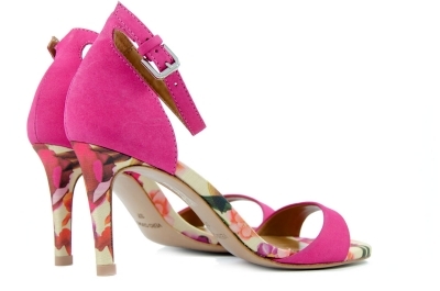 Pink elegant sandals