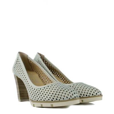 Дамски бели обувки