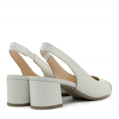 Дамски бели обувки