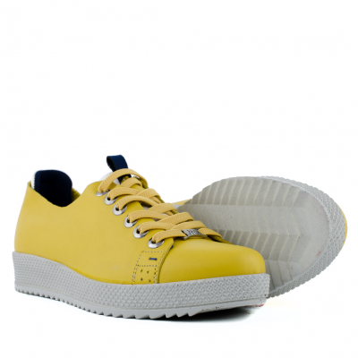 Yellow sneakers Woz