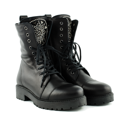 Black boots Bari